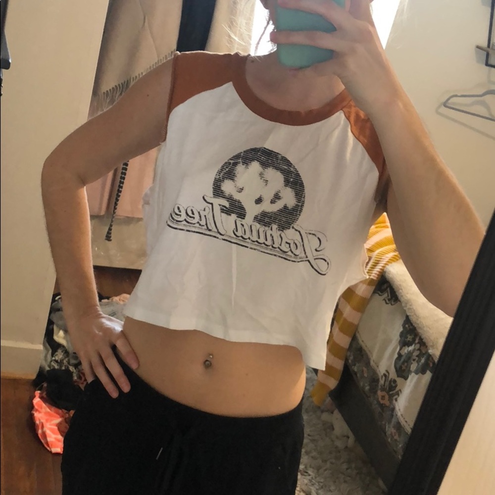Flowy crop top